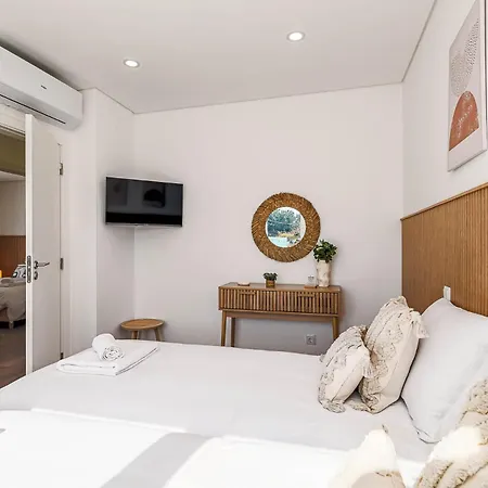 Oceanbreeze Aroeira - Optional Heated Pool - 5 Min Away * Aroeira (Setubal)