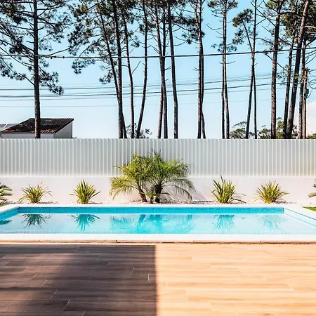 Oceanbreeze Aroeira - Optional Heated Pool - 5 Min Away *